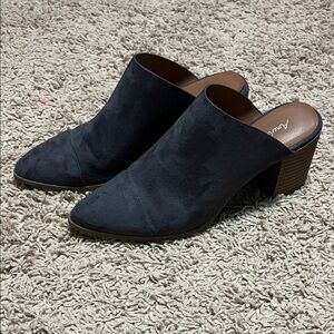 American Eagle Women's Dark Suede Mules Size 7